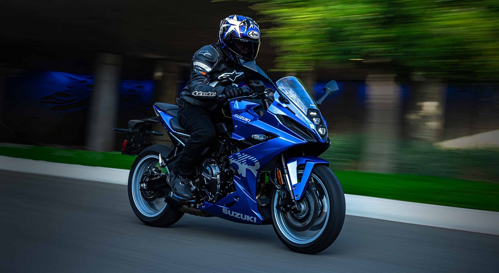 2025 Suzuki GSX-8R and GSX-8R EVO: A Perfect Blend of Power and Practicality