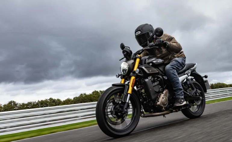 Hero Hunk 440 launched in Italy and UK